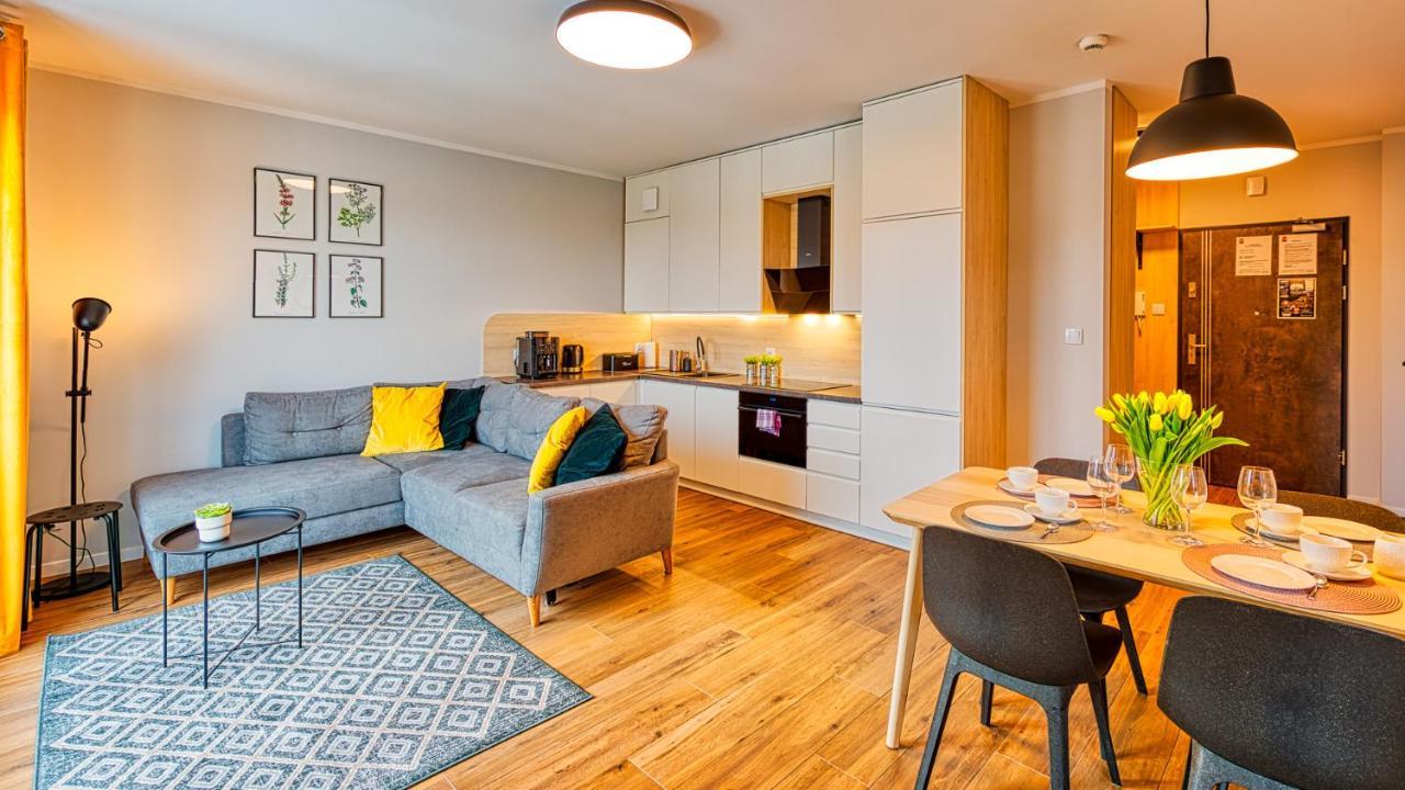 Apartament Pod Stogiem Izerskim - 5D Apartamenty Świeradów-Zdrój المظهر الخارجي الصورة