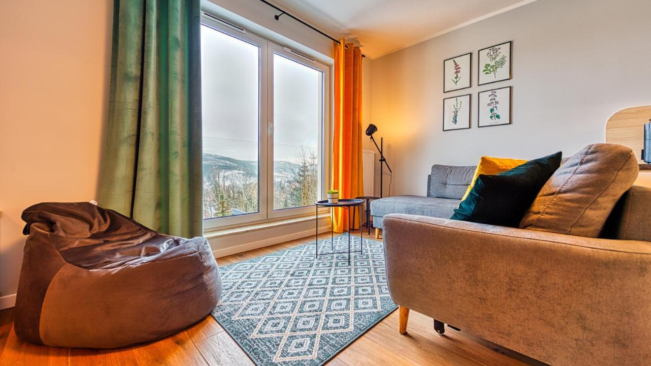Apartament Pod Stogiem Izerskim - 5D Apartamenty Świeradów-Zdrój المظهر الخارجي الصورة