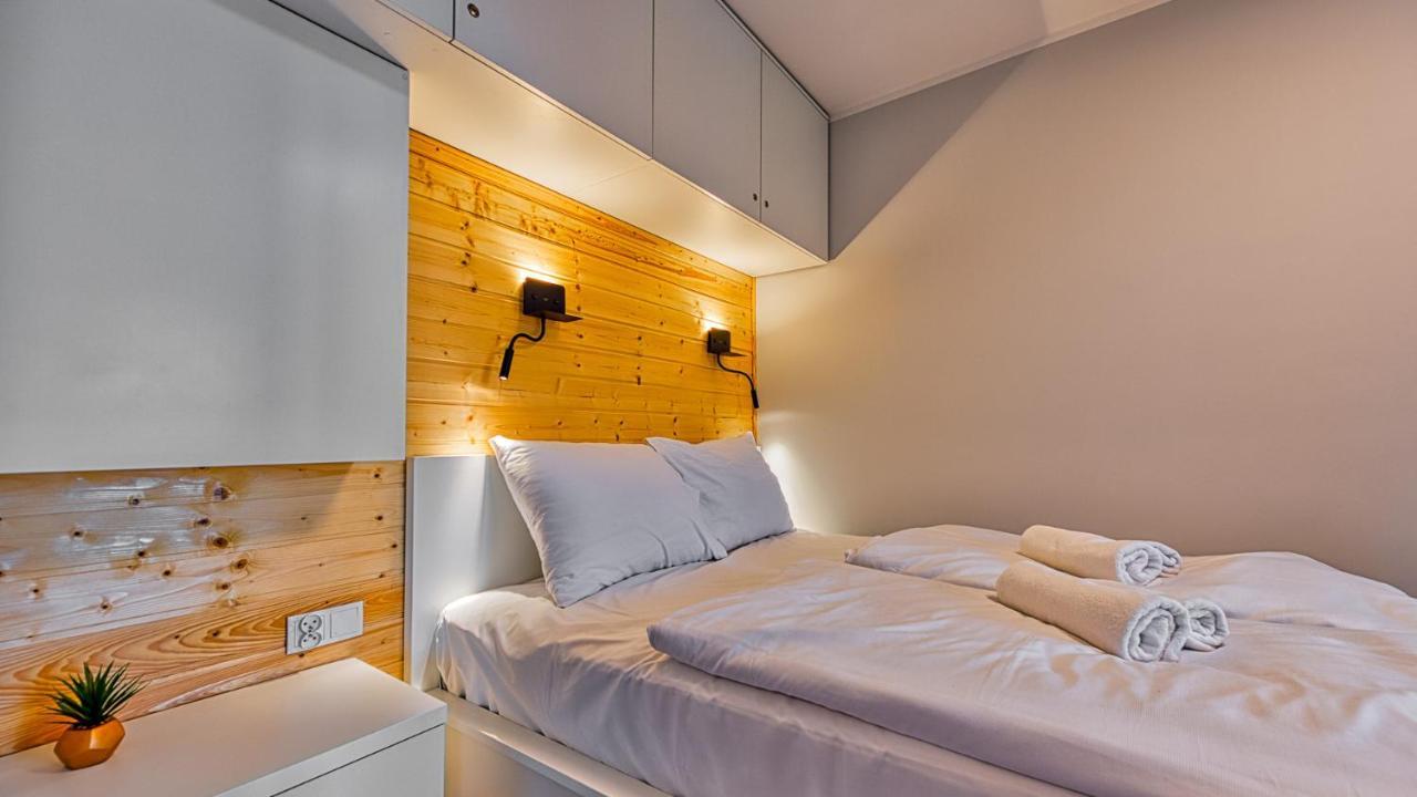 Apartament Pod Stogiem Izerskim - 5D Apartamenty Świeradów-Zdrój المظهر الخارجي الصورة
